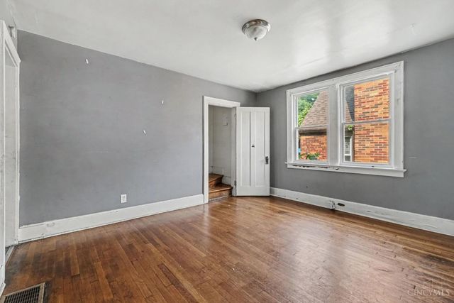 4112 Vinedale Avenue, Cincinnati, OH 45205
