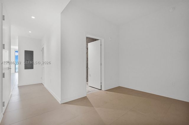 1400 Biscayne Blvd 3705, Miami, FL 33132