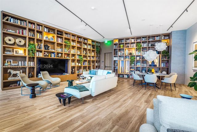 1400 Biscayne Blvd 3705, Miami, FL 33132