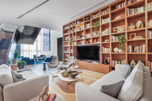 1400 Biscayne Blvd 3705, Miami, FL 33132