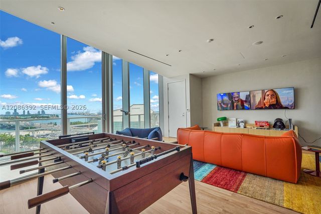 1400 Biscayne Blvd 3705, Miami, FL 33132