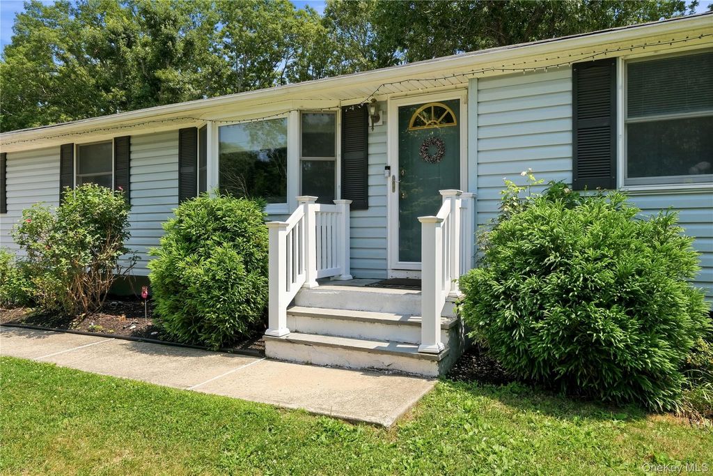 3 Herd Lane, East Setauket, NY 11733 — photo 3