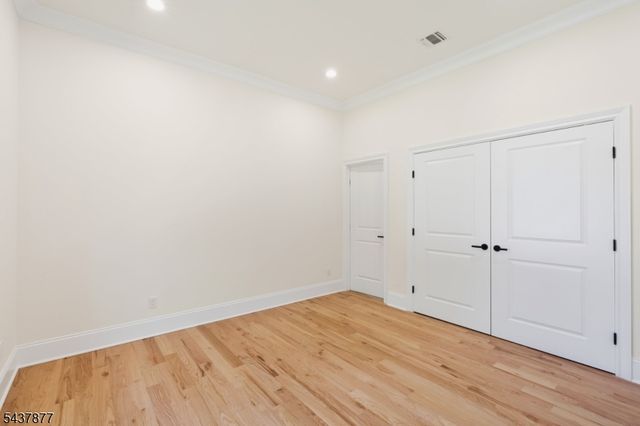 13 Harding Pl, Livingston Twp., NJ 07039