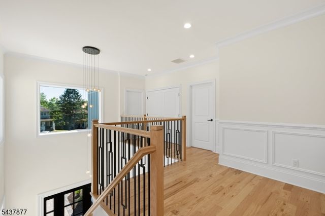 13 Harding Pl, Livingston Twp., NJ 07039