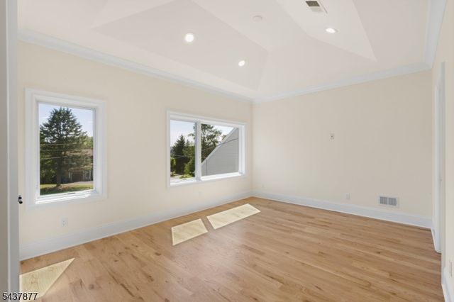 13 Harding Pl, Livingston Twp., NJ 07039