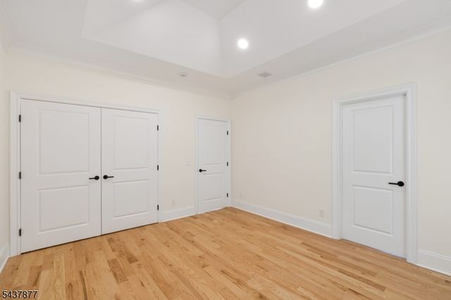 13 Harding Pl, Livingston Twp., NJ 07039