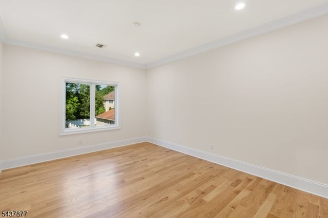 13 Harding Pl, Livingston Twp., NJ 07039