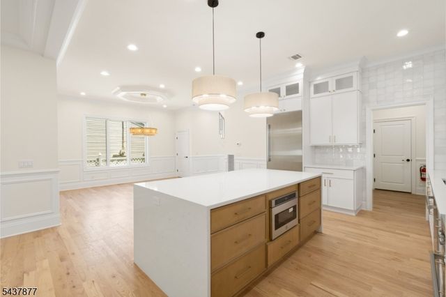 13 Harding Pl, Livingston Twp., NJ 07039