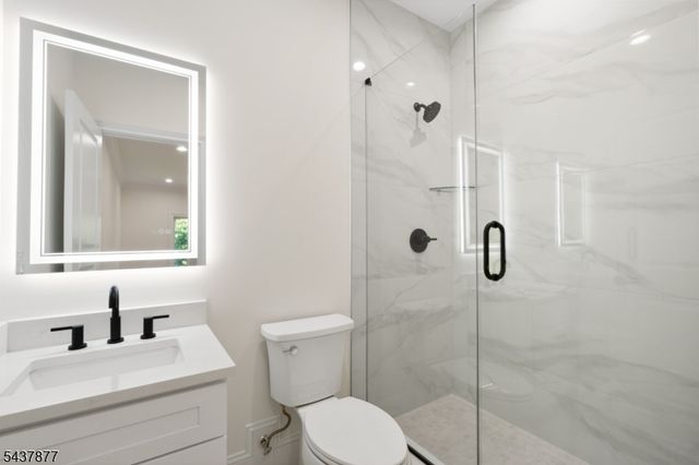 13 Harding Pl, Livingston Twp., NJ 07039
