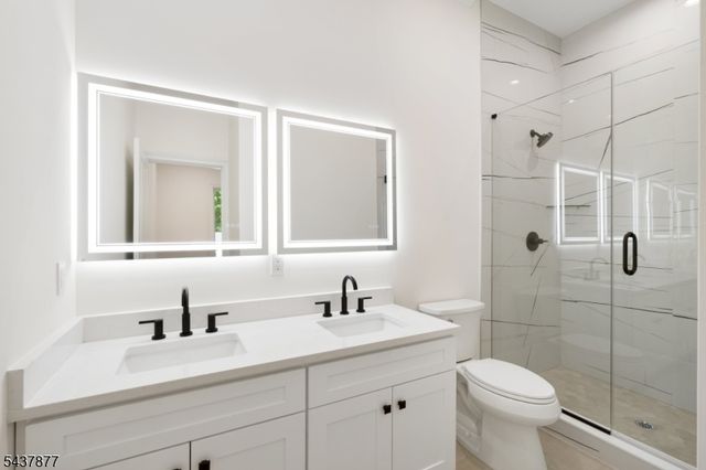 13 Harding Pl, Livingston Twp., NJ 07039