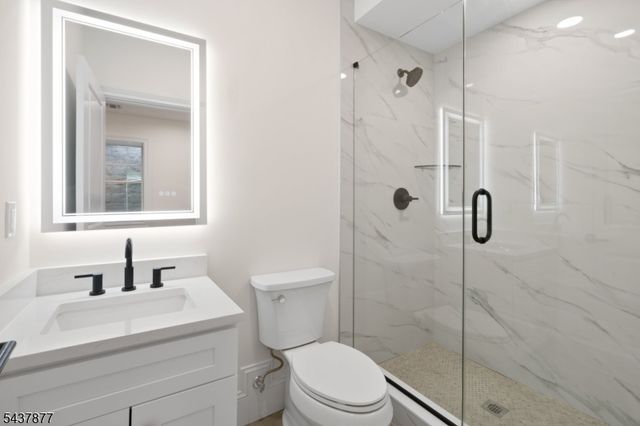13 Harding Pl, Livingston Twp., NJ 07039