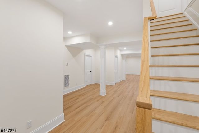 13 Harding Pl, Livingston Twp., NJ 07039