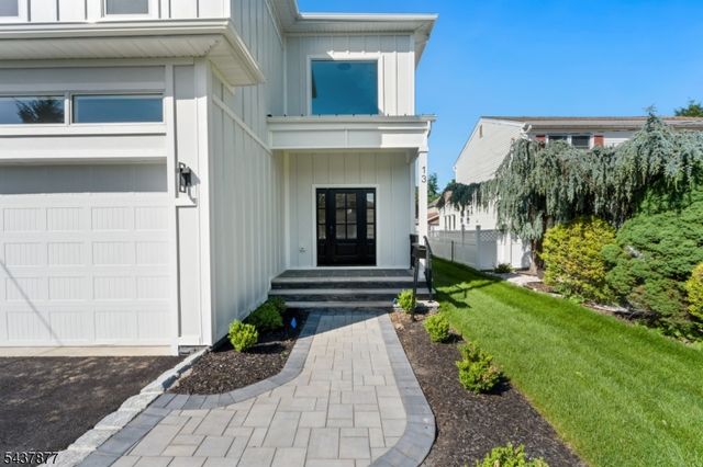 13 Harding Pl, Livingston Twp., NJ 07039