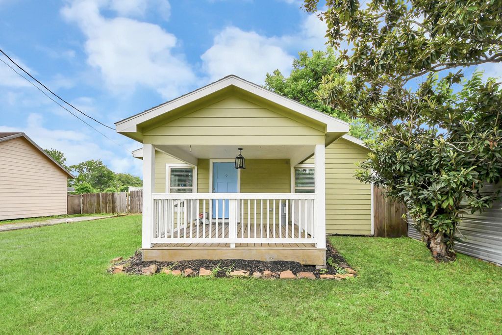 6613 Morrow Street, Houston, TX 77091
