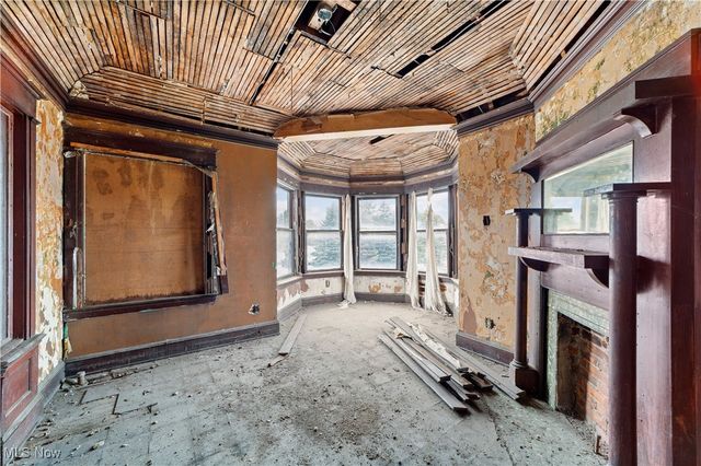 5217 Broadway Avenue, Cleveland, OH 44127