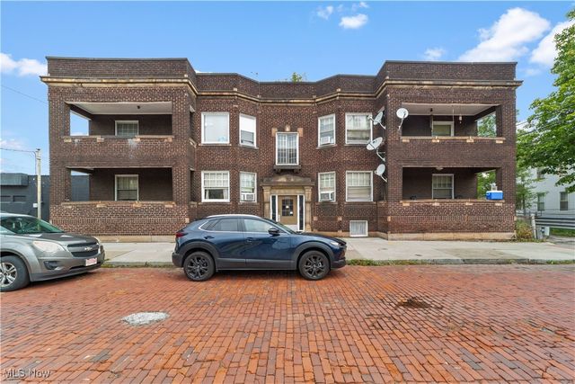 5217 Broadway Avenue, Cleveland, OH 44127