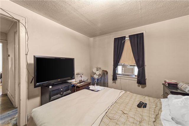 5217 Broadway Avenue, Cleveland, OH 44127