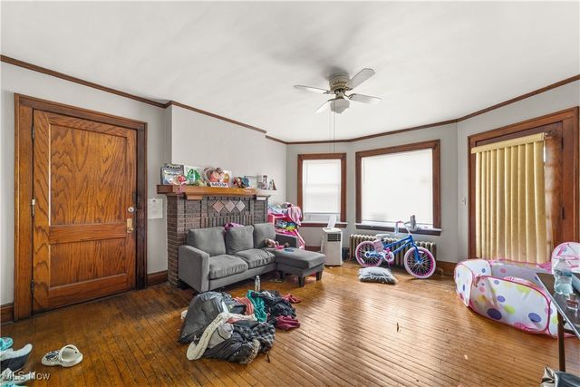 5217 Broadway Avenue, Cleveland, OH 44127