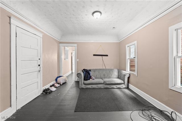 5217 Broadway Avenue, Cleveland, OH 44127