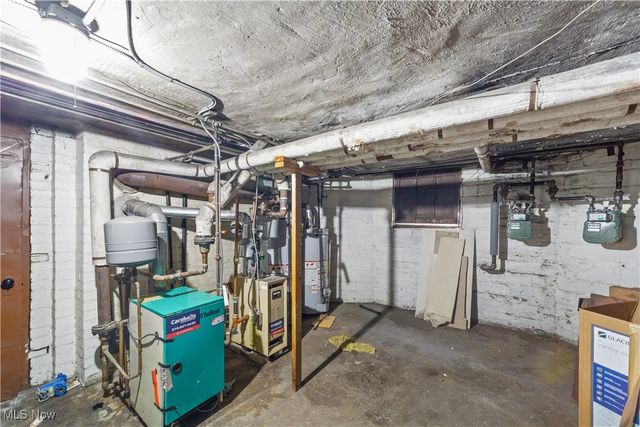 5217 Broadway Avenue, Cleveland, OH 44127