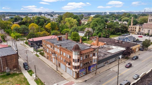 5217 Broadway Avenue, Cleveland, OH 44127