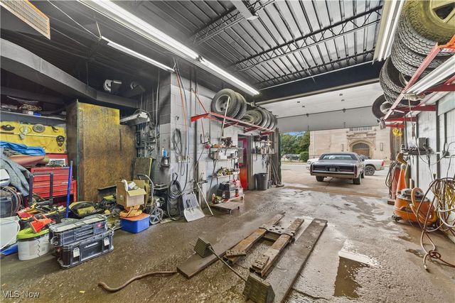 5217 Broadway Avenue, Cleveland, OH 44127