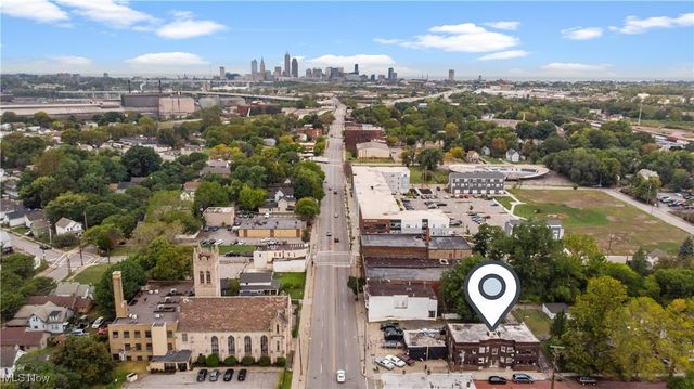 5217 Broadway Avenue, Cleveland, OH 44127