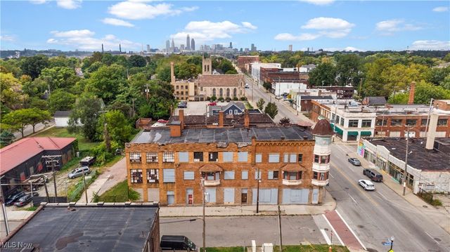 5217 Broadway Avenue, Cleveland, OH 44127