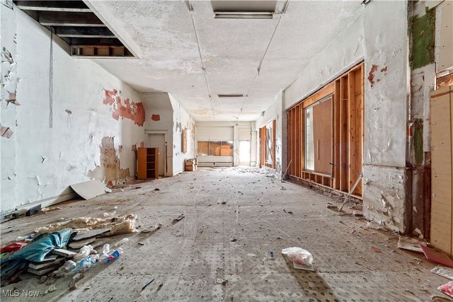 5217 Broadway Avenue, Cleveland, OH 44127