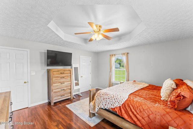 60 Gateway Ct, Smiths Grove, KY 42171