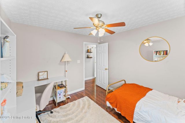 60 Gateway Ct, Smiths Grove, KY 42171