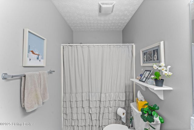 60 Gateway Ct, Smiths Grove, KY 42171