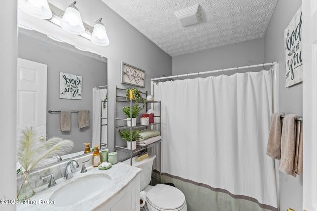 60 Gateway Ct, Smiths Grove, KY 42171