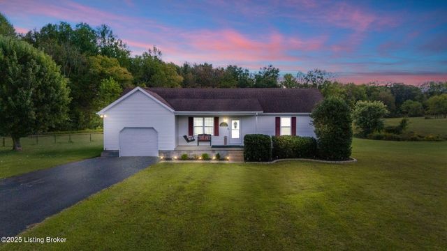 60 Gateway Ct, Smiths Grove, KY 42171