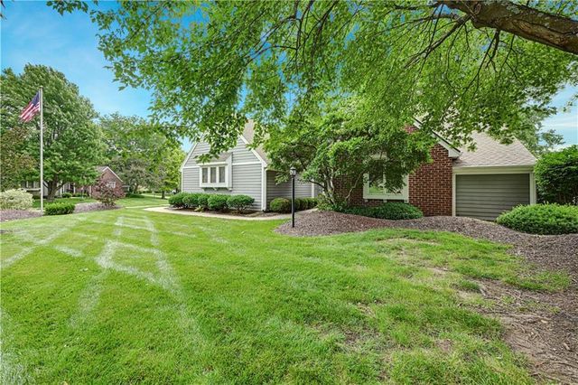 12313 Pembroke Lane, Leawood, KS 66209