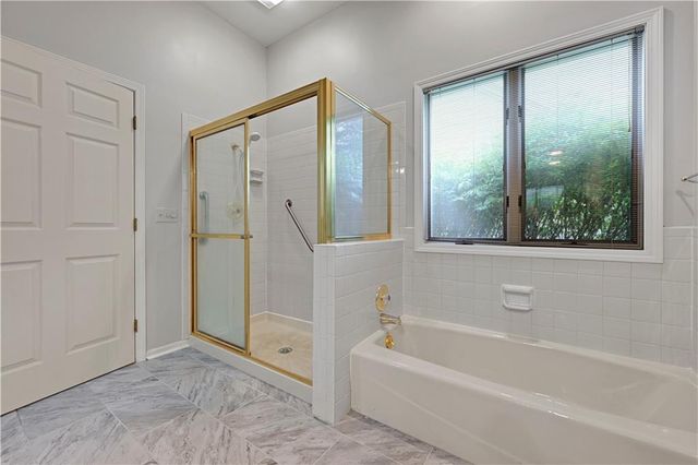 12313 Pembroke Lane, Leawood, KS 66209