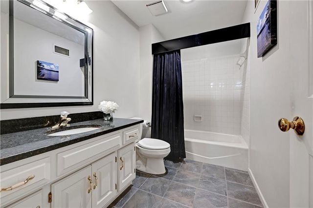 12313 Pembroke Lane, Leawood, KS 66209