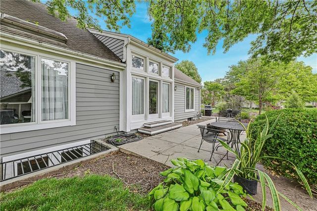 12313 Pembroke Lane, Leawood, KS 66209