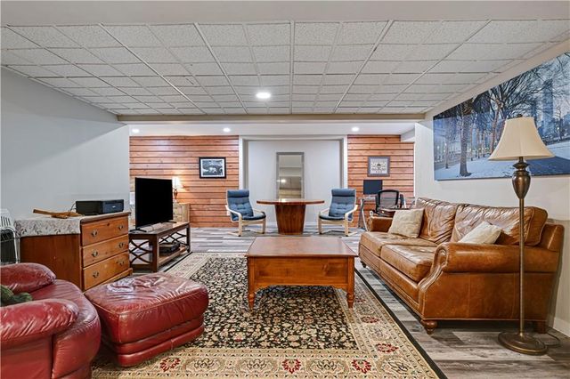 12313 Pembroke Lane, Leawood, KS 66209