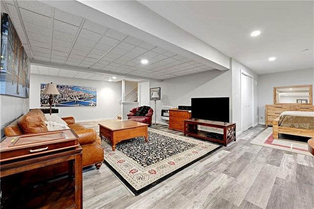 12313 Pembroke Lane, Leawood, KS 66209