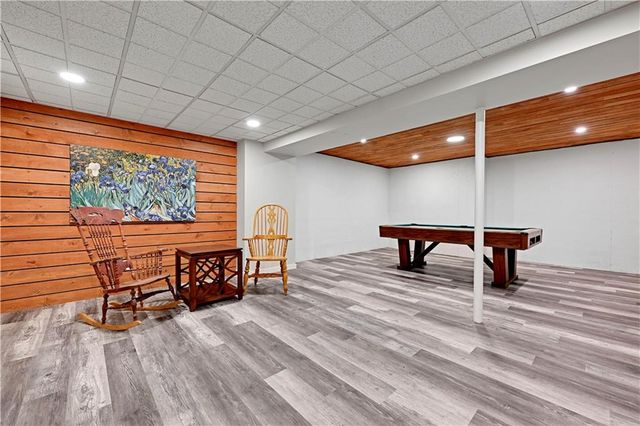 12313 Pembroke Lane, Leawood, KS 66209