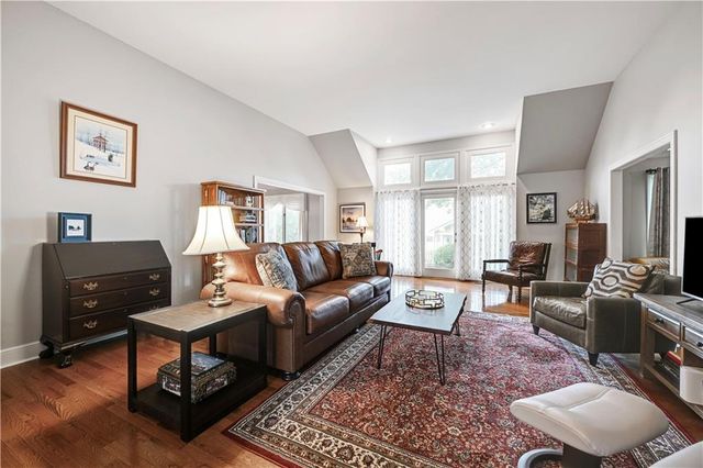 12313 Pembroke Lane, Leawood, KS 66209