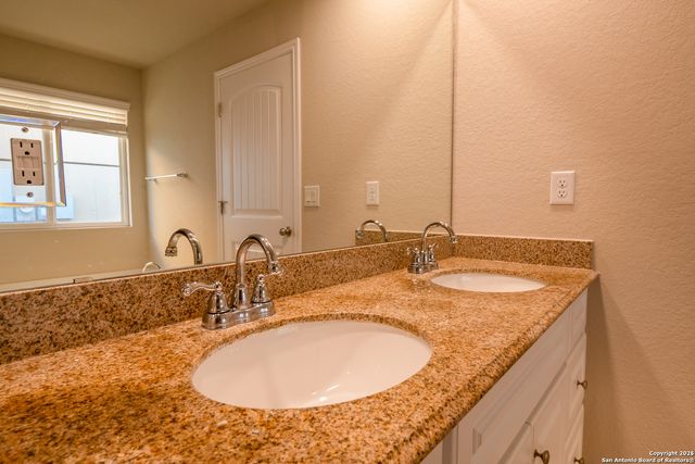 10519 Legacy Cove, San Antonio, TX 78240