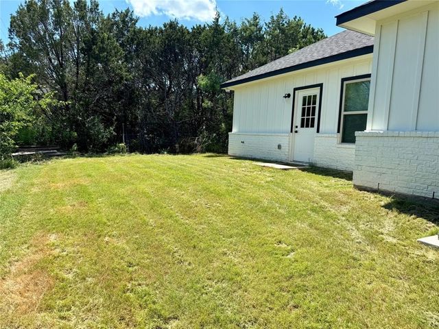 819 Arkansas River Drive, Granbury, TX 76048