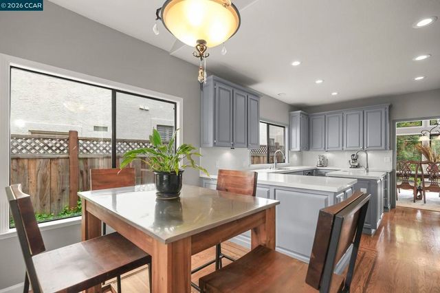 715 Blue Spruce Dr, Danville, CA 94506