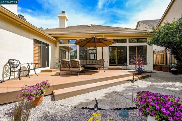 715 Blue Spruce Dr, Danville, CA 94506