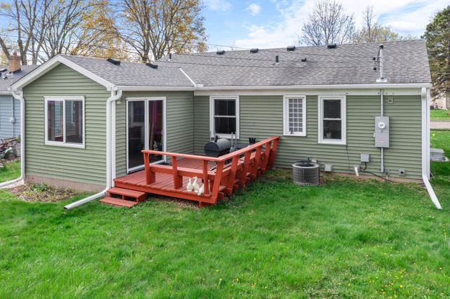 1675 Iowa Avenue E, Saint Paul, MN 55106