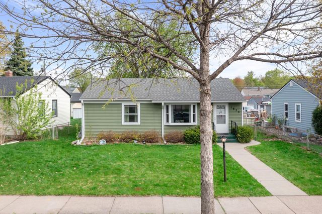 1675 Iowa Avenue E, Saint Paul, MN 55106