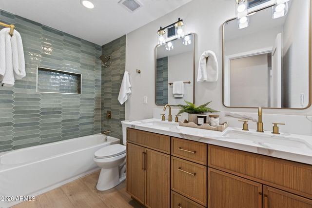 6807 E PORTLAND Street, Scottsdale, AZ 85257