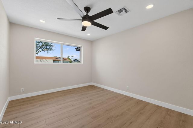 6807 E PORTLAND Street, Scottsdale, AZ 85257